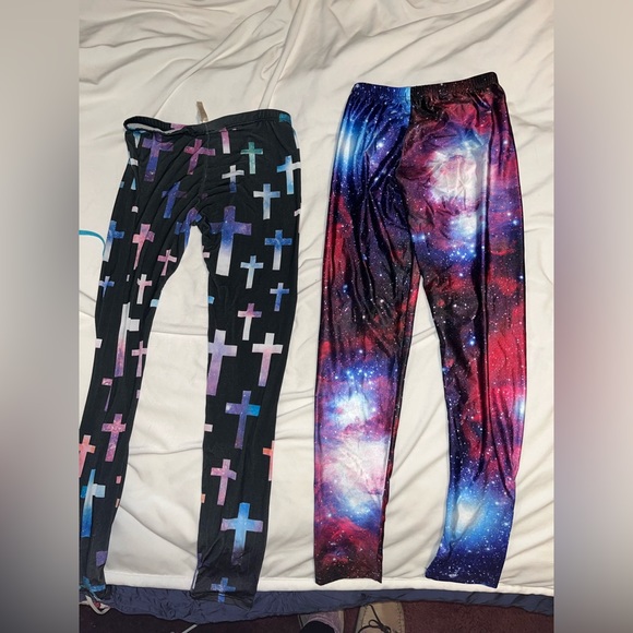 Sale! 4 for $20! Galaxy & cross leggings - Picture 3 of 7